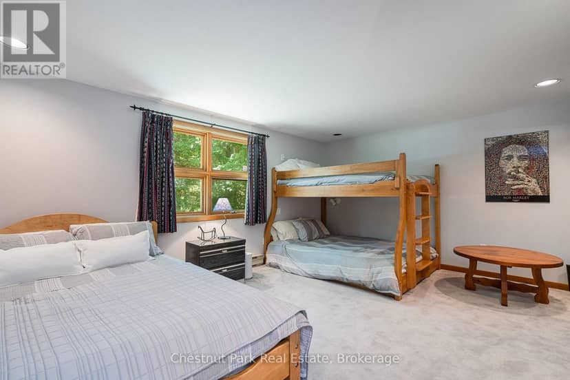 131 Martin Grove — photo 12 of 40