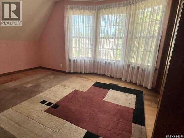 505 Macleod AVENUE W — photo 14 of 30