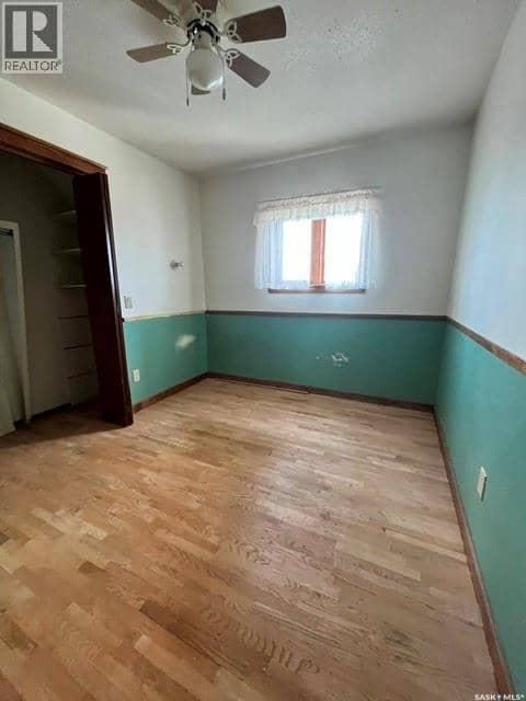 505 Macleod AVENUE W — photo 12 of 30