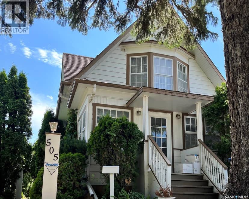 505 Macleod AVENUE W, Melfort
