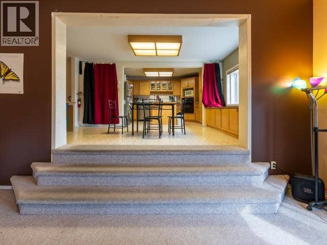 4200 4th Avenue — photo 16 of 39