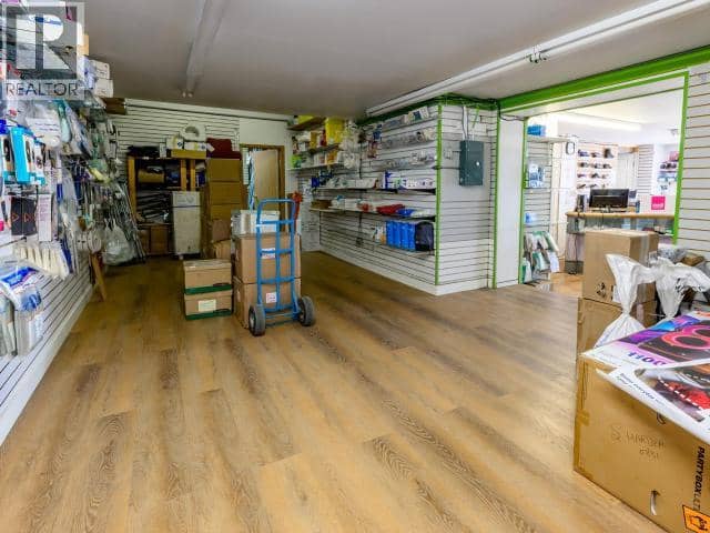 4200 4th Avenue — photo 27 of 39