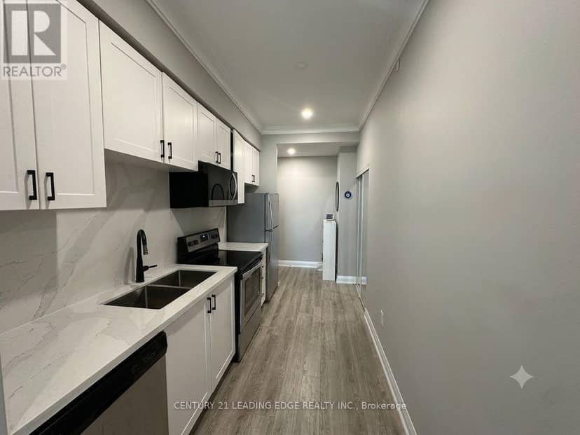 914 - 2800 Keele Street — photo 16 of 20