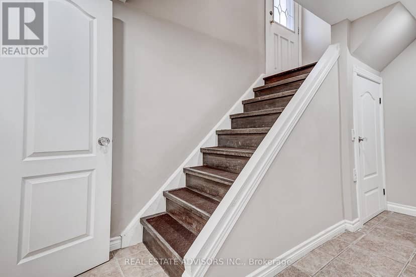 1228 Jane Street N — photo 20 of 35