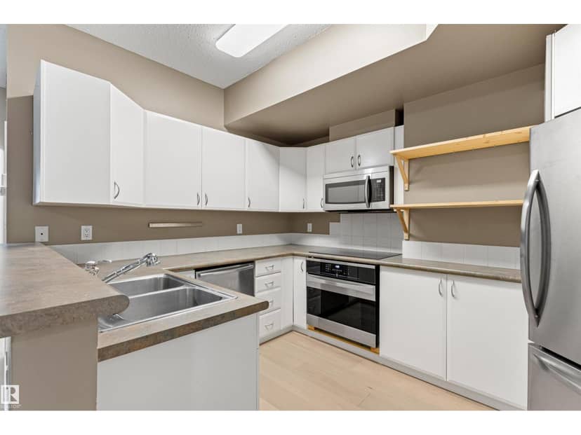 #417 10717 83 AV NW — photo 14 of 40