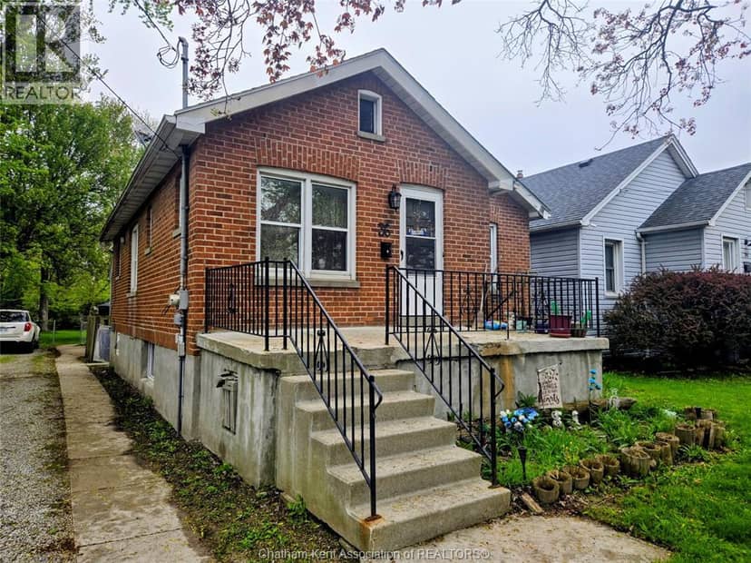 36 McNaughton Ave E AVENUE — photo 2 of 7