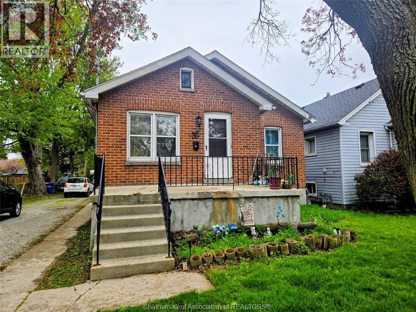 36 McNaughton Ave E AVENUE — photo 3 of 7