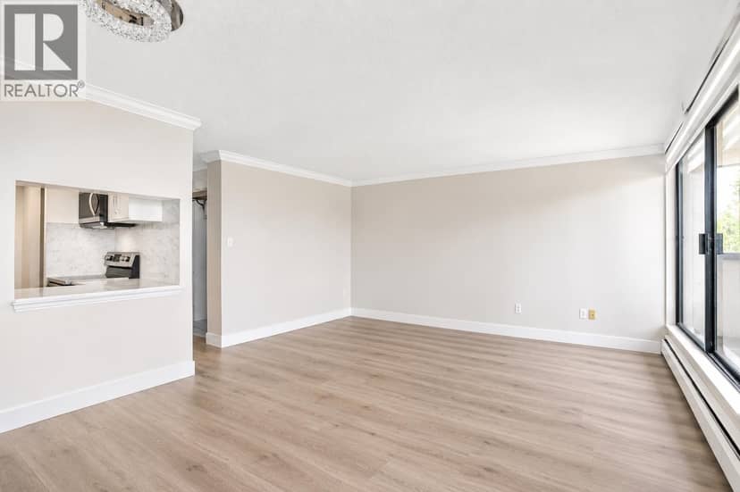 1701 3755 BARTLETT COURT, Burnaby, photo 3