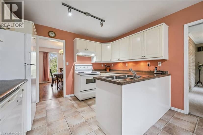 8420 ERAMOSA-GARAFRAXA Townline — photo 17 of 40