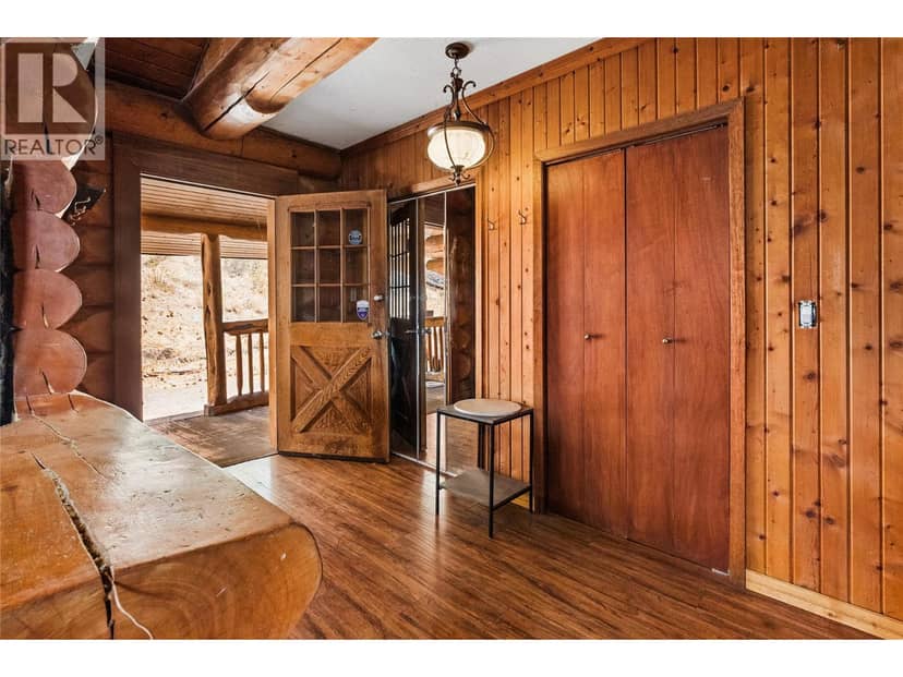 5876 Victoria Street, Peachland, photo 7