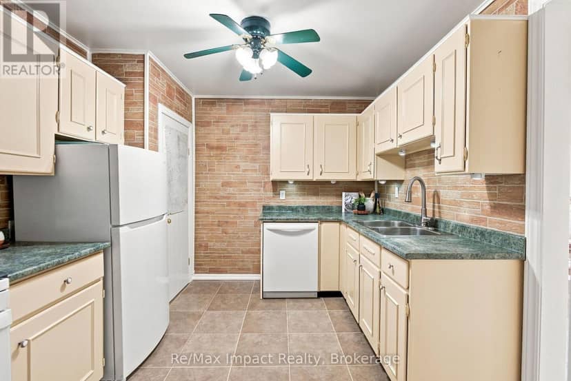 2347 Hancock Road — photo 12 of 40