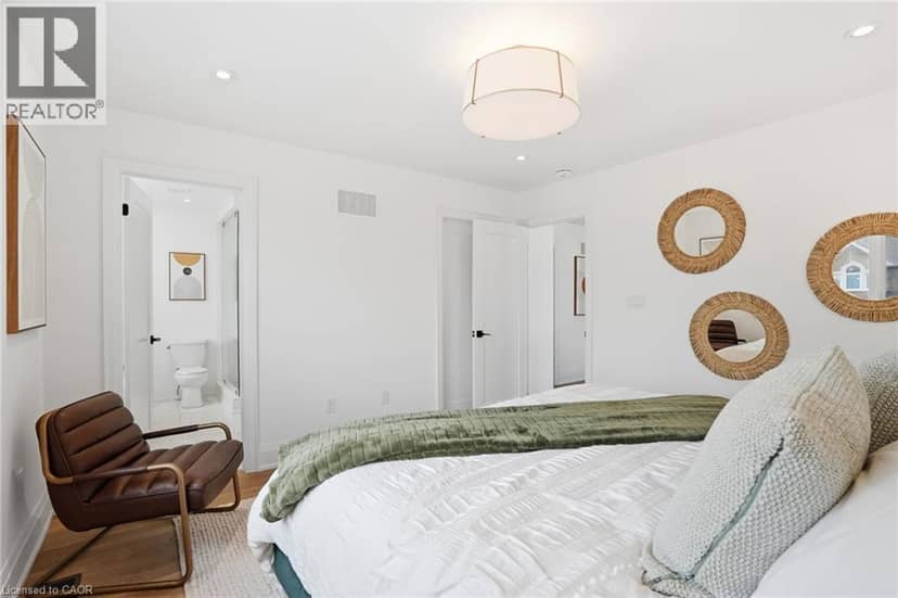 25 RAINEY Drive — photo 12 of 24