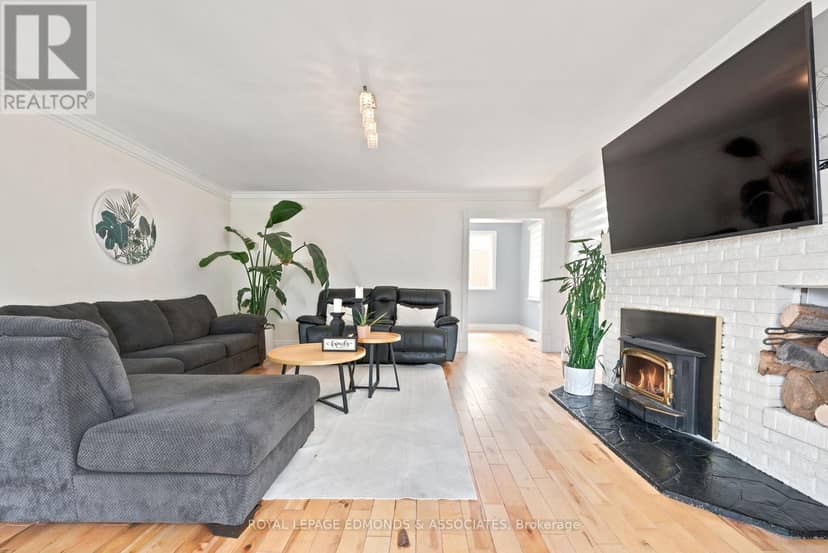 734 Front Street — photo 11 of 40