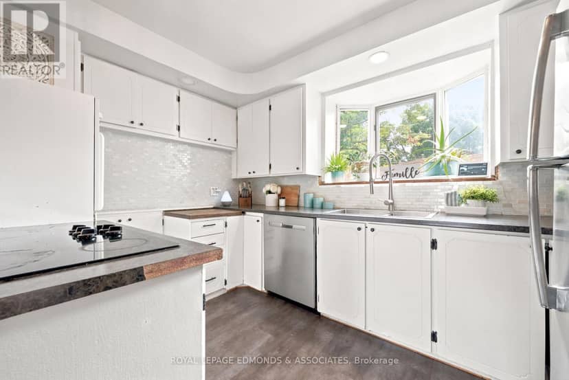 734 Front Street — photo 16 of 40
