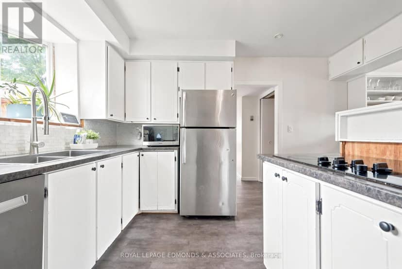 734 Front Street — photo 18 of 40