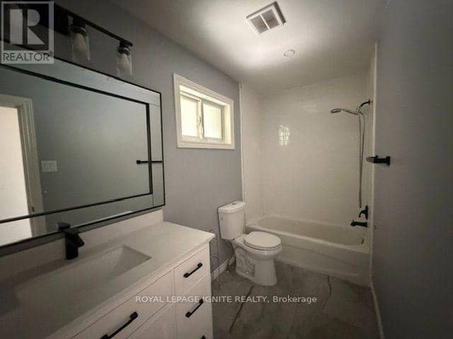 11 Fulwell Crescent — photo 22 of 40