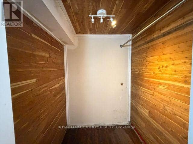 11 Fulwell Crescent — photo 30 of 40