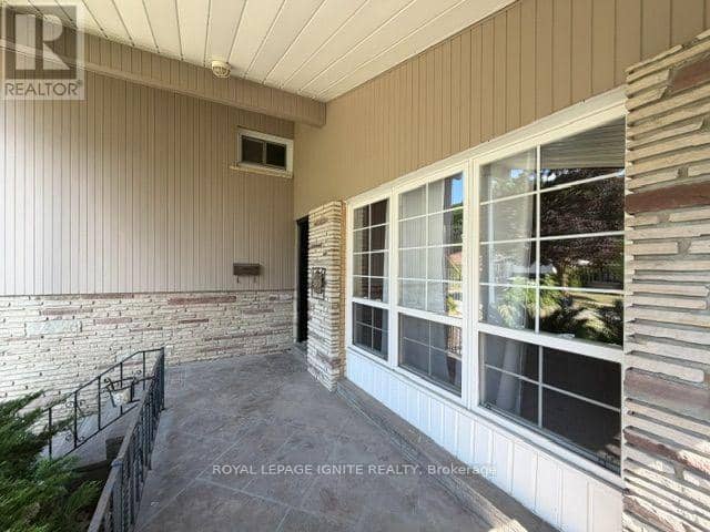11 Fulwell Crescent — photo 6 of 40
