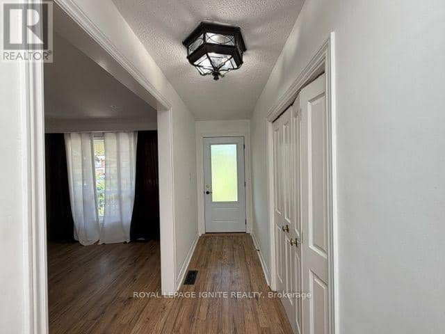 11 Fulwell Crescent — photo 7 of 40