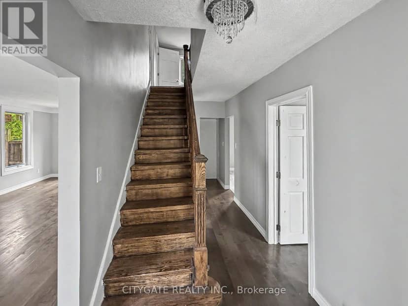 687 Upper James Street — photo 2 of 15