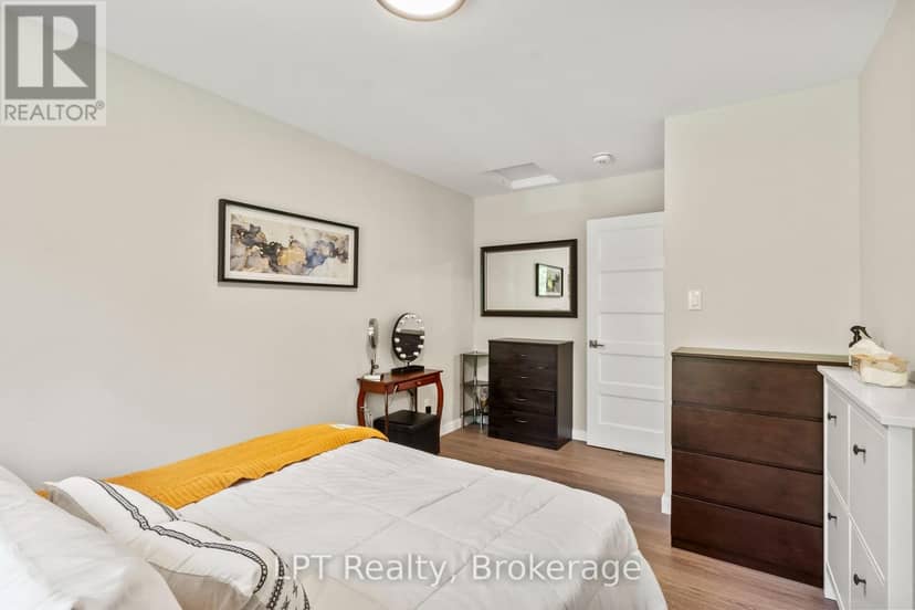 61 Pinewood Boulevard — photo 31 of 40