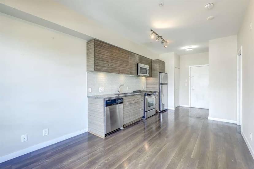301 13228 OLD YALE ROAD, Surrey, photo 4
