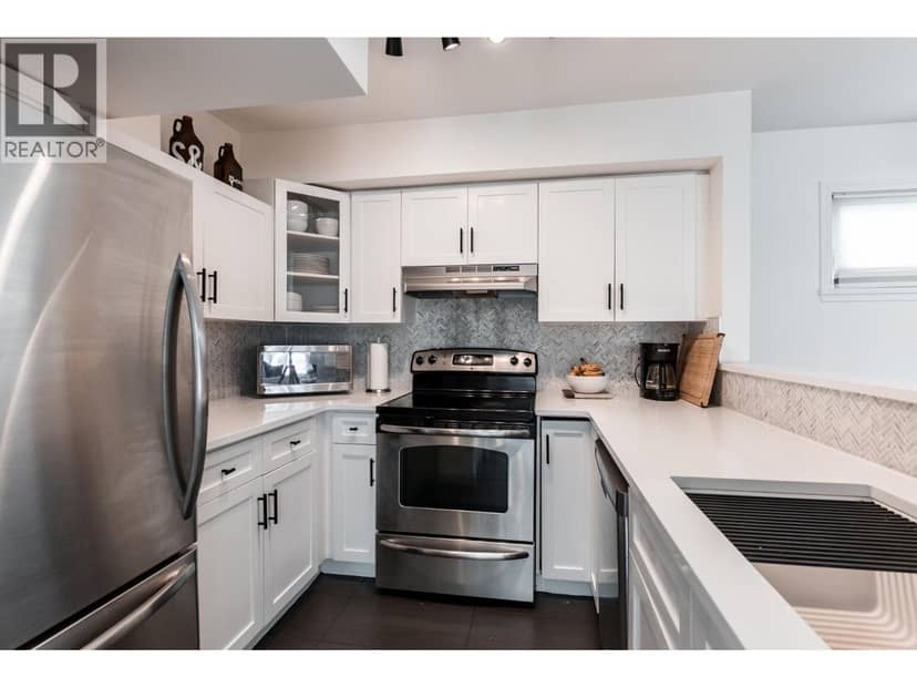 213 3787 Pender Street, Burnaby, photo 8