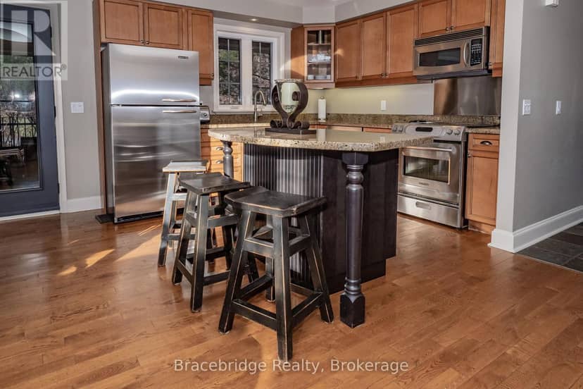 Carling 4 W9 - 3876 Muskoka Rd 118 Highway W, Muskoka Lakes, photo 7