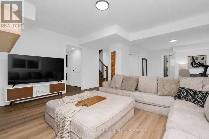 12 Oakmont Avenue — photo 18 of 29