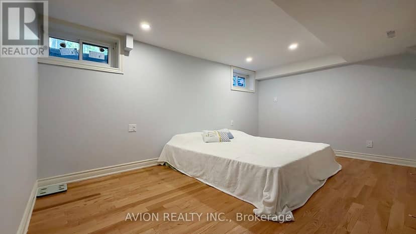 1413 Harmsworth Square — photo 35 of 40