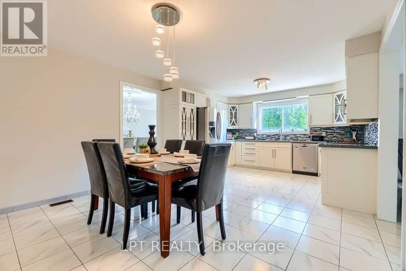 16 Vogue Court — photo 14 of 40