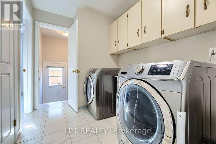 16 Vogue Court — photo 19 of 40