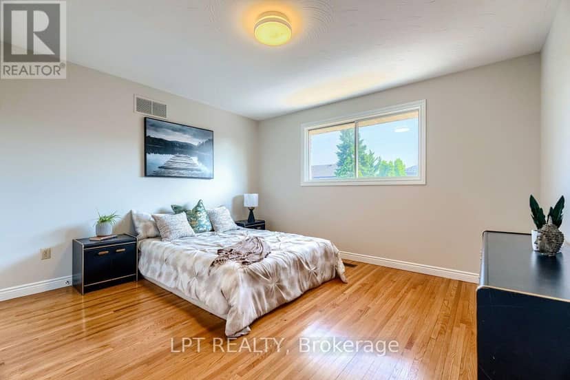 16 Vogue Court — photo 29 of 40
