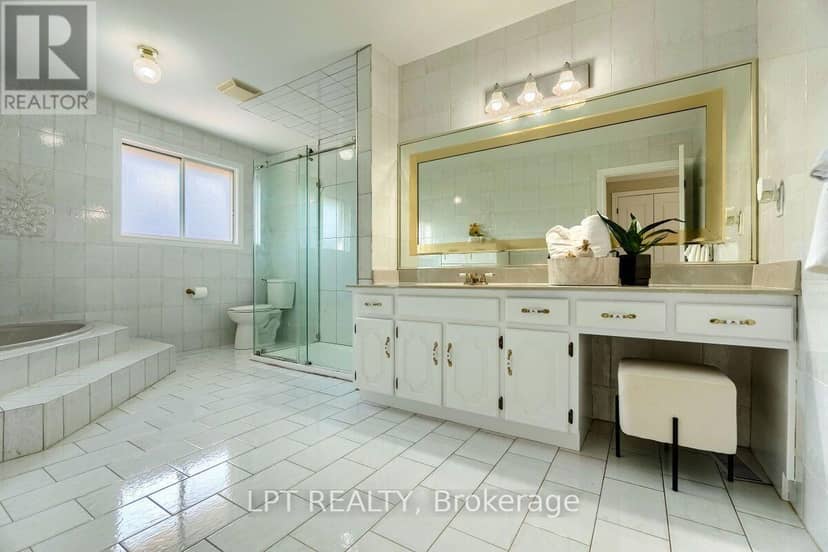 16 Vogue Court — photo 30 of 40