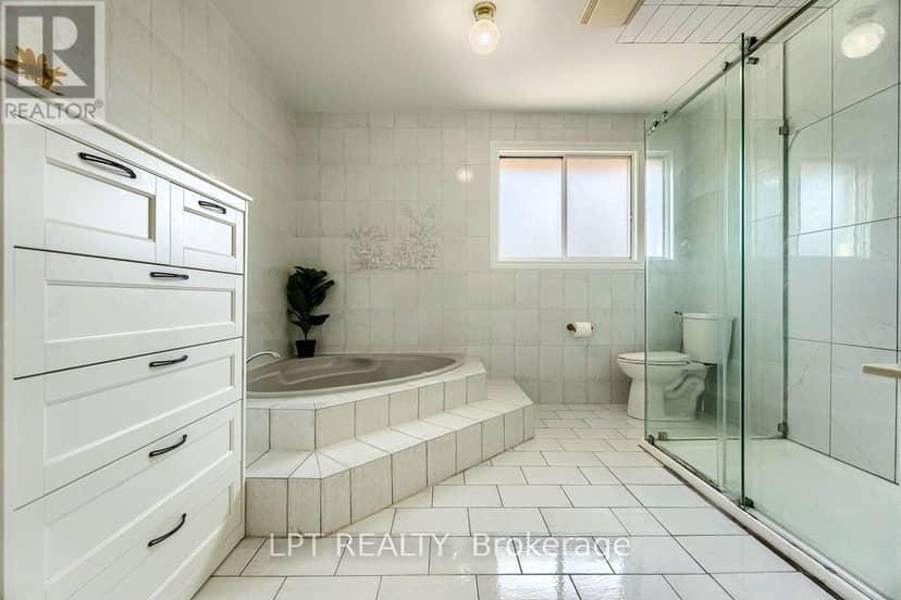 16 Vogue Court — photo 31 of 40