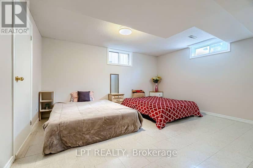 16 Vogue Court — photo 40 of 40