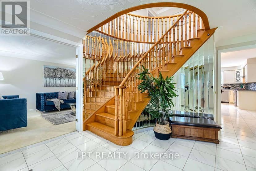 16 Vogue Court — photo 5 of 40