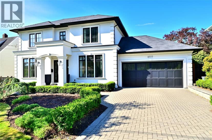 2777 Dewdney Ave, Oak Bay