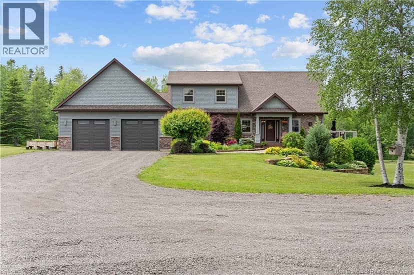 660 Saint Charles Sud Road — photo 3 of 40
