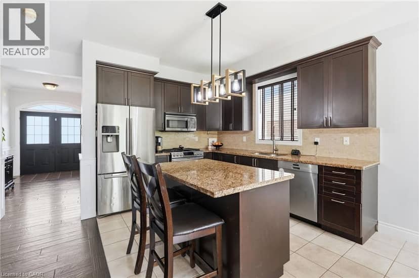 108 FOWLER Drive — photo 8 of 38