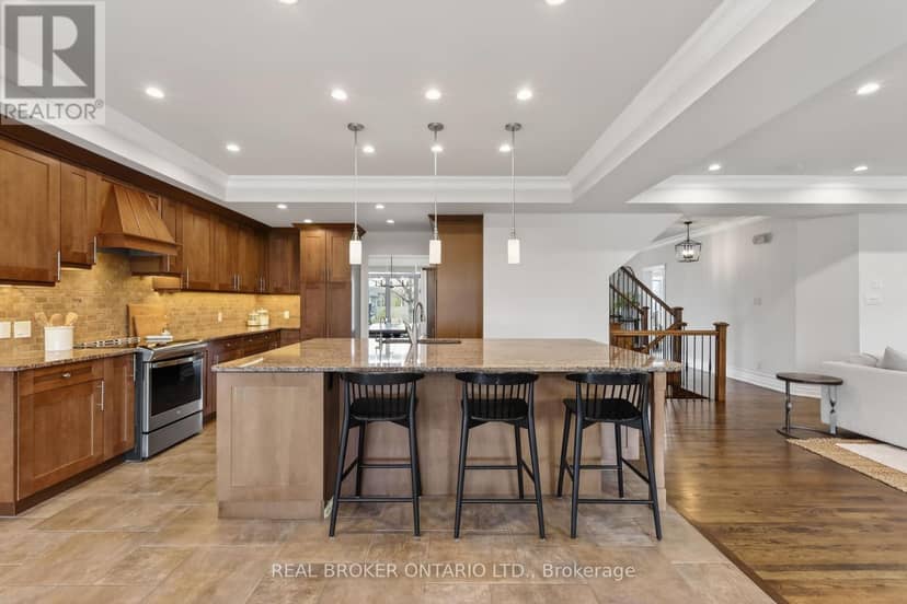 465 Lockmaster Crescent — photo 20 of 40