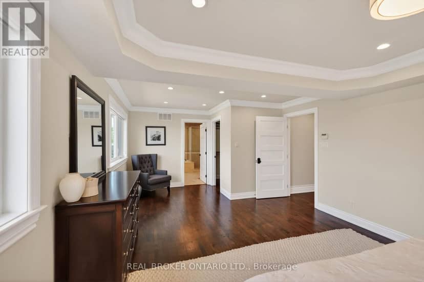 465 Lockmaster Crescent — photo 26 of 40