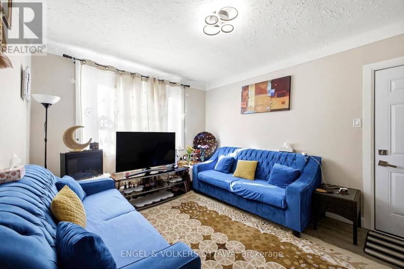 287 St Laurent Boulevard — photo 13 of 40