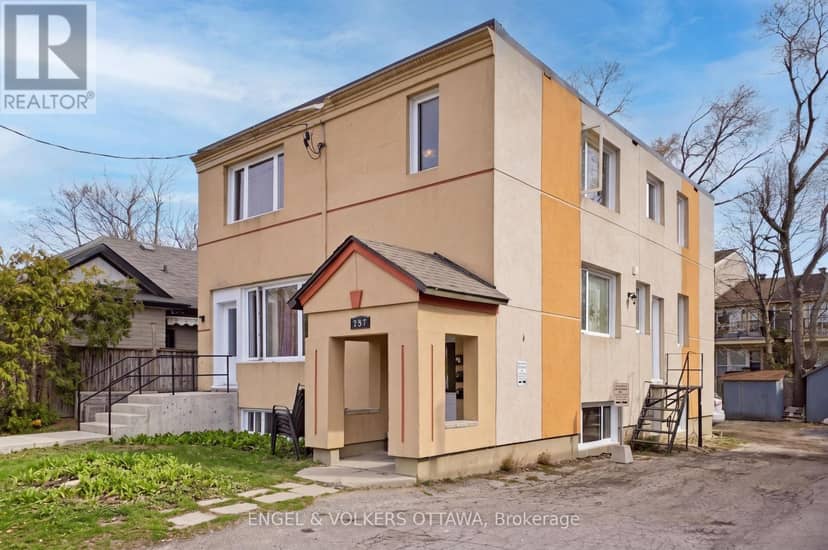 287 St Laurent Boulevard — photo 2 of 40