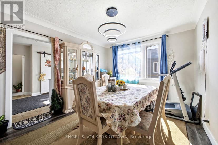 287 St Laurent Boulevard — photo 26 of 40
