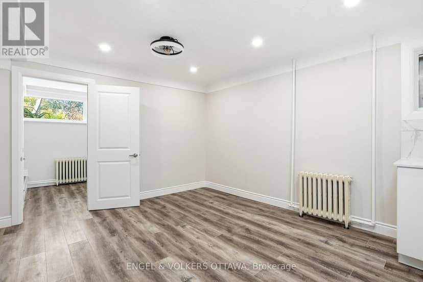 287 St Laurent Boulevard — photo 38 of 40