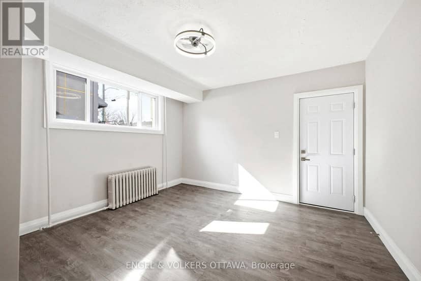 287 St Laurent Boulevard — photo 4 of 40