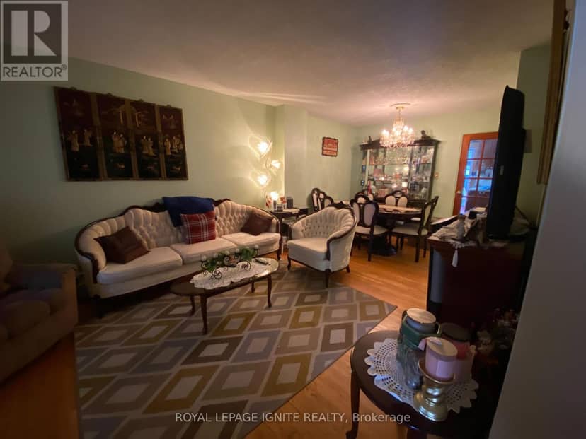 83 Coxworth Crescent — photo 12 of 40