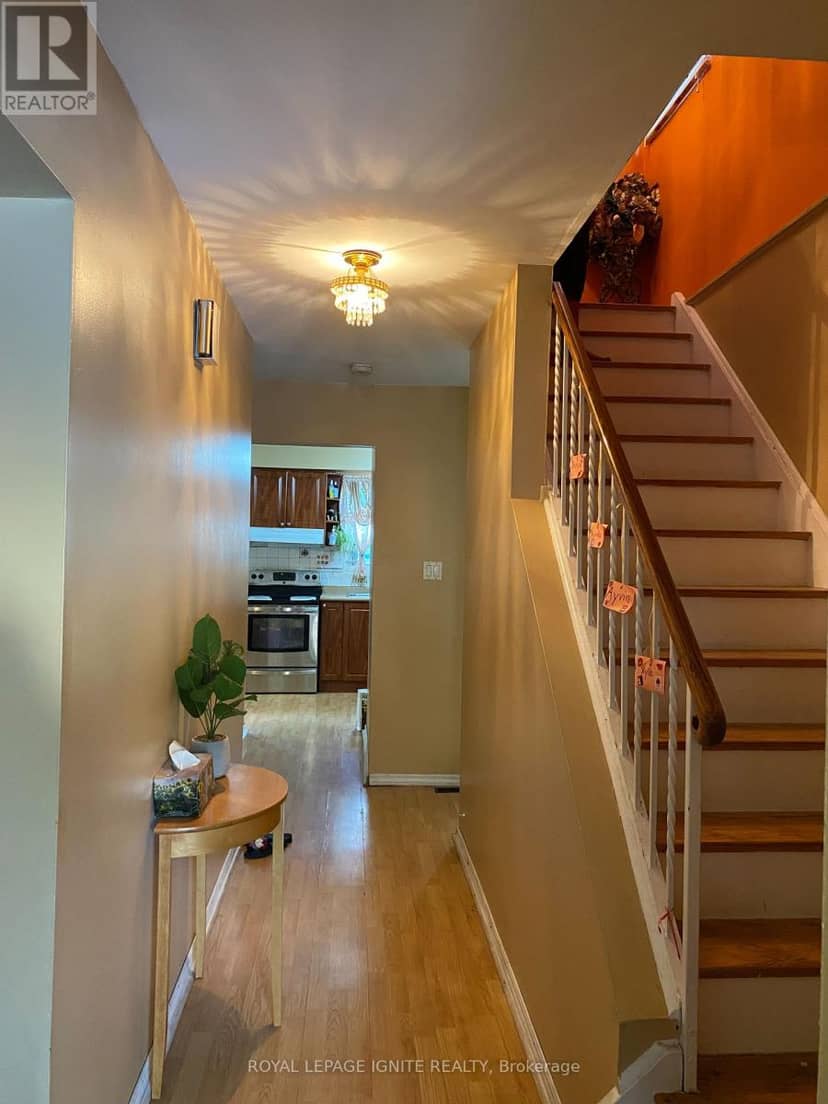 83 Coxworth Crescent — photo 19 of 40