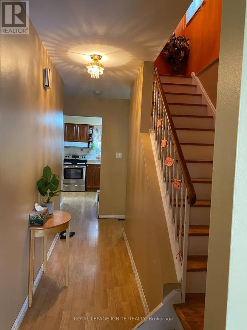 83 Coxworth Crescent — photo 20 of 40